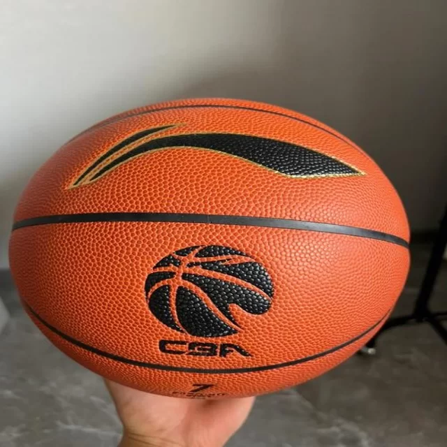 第二组足球杯赛焦点对决：阵容全解析点燃战火